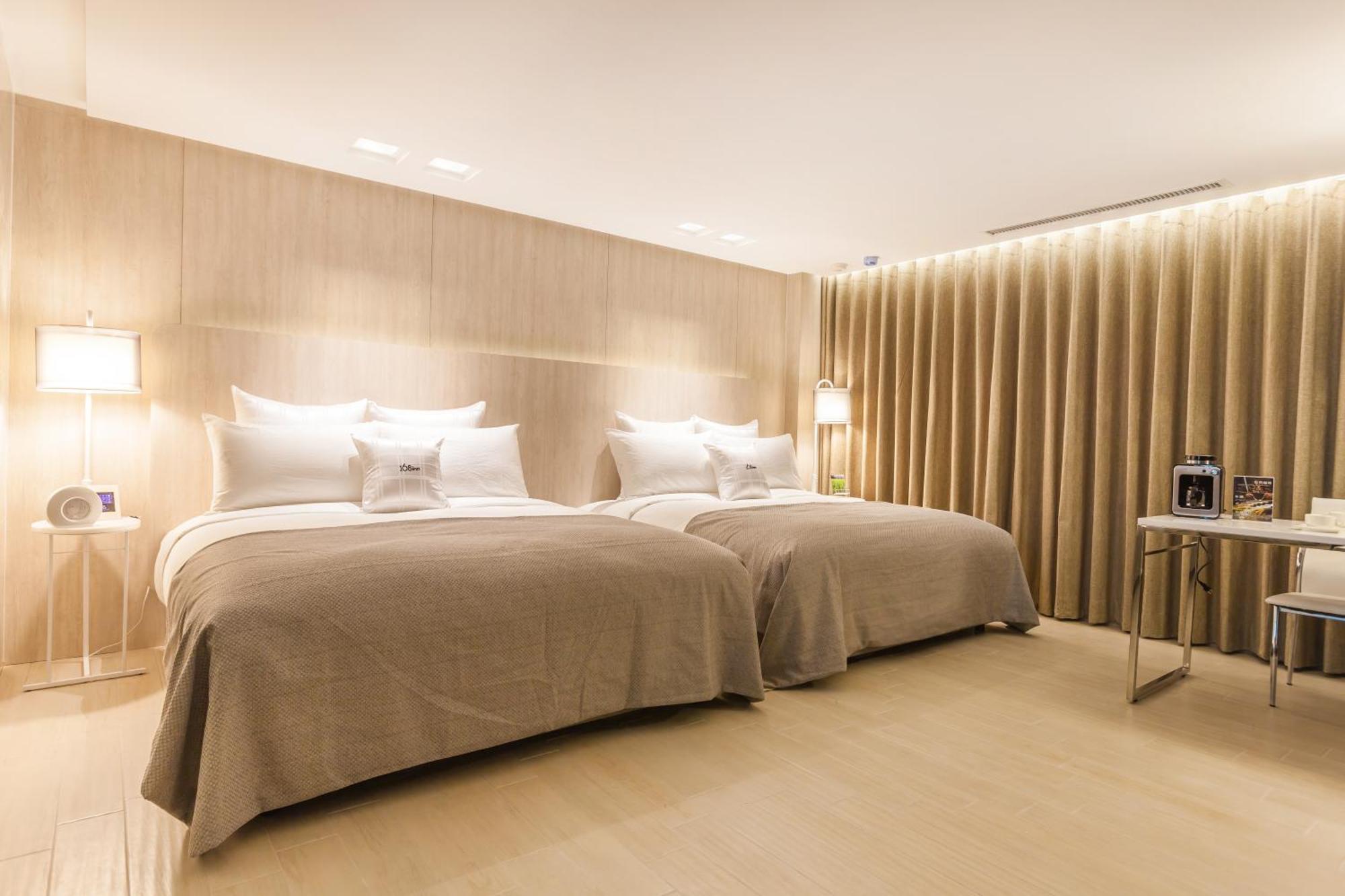 Six Star Motel-Taoyuan Extérieur photo