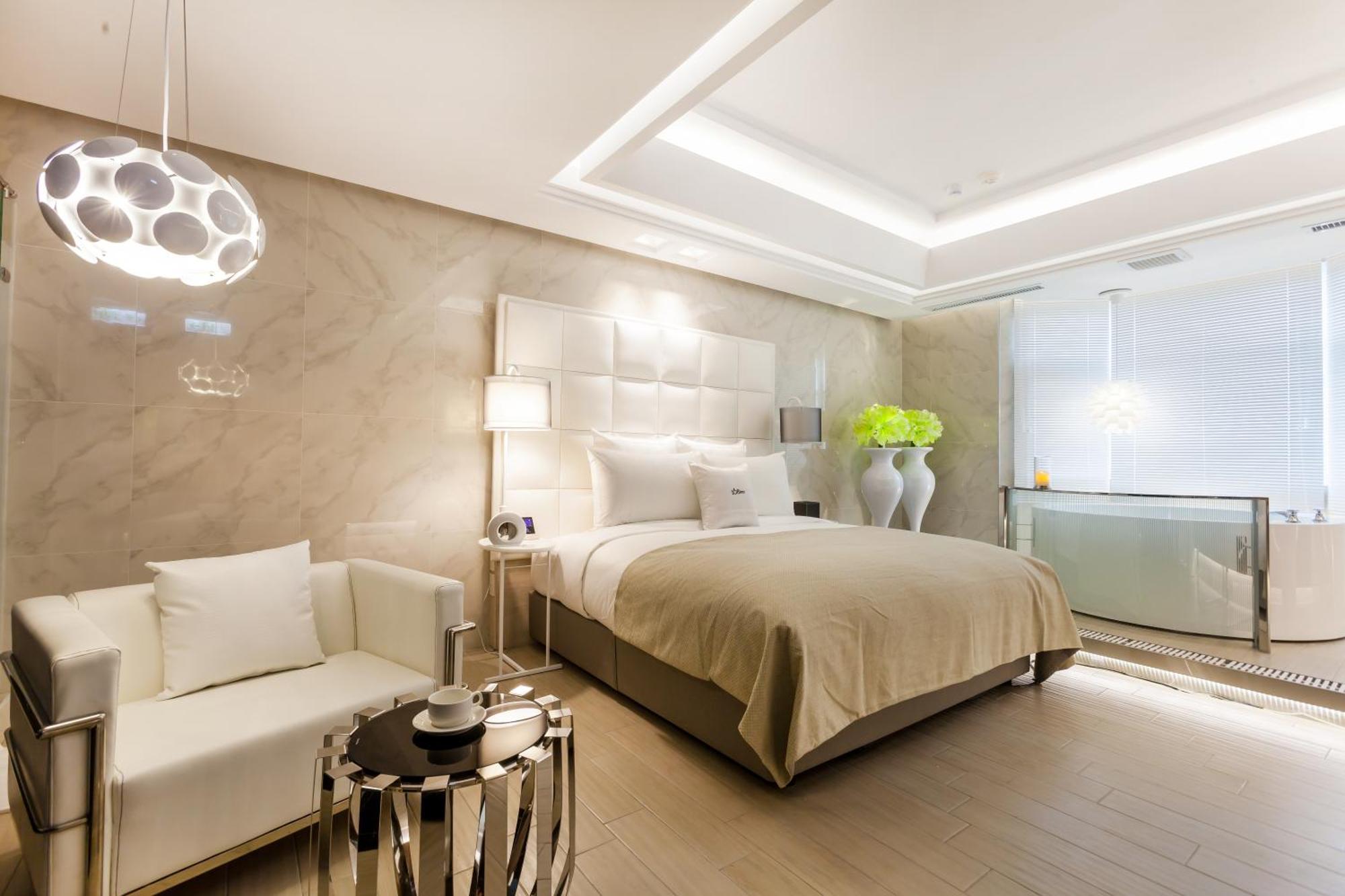 Six Star Motel-Taoyuan Extérieur photo