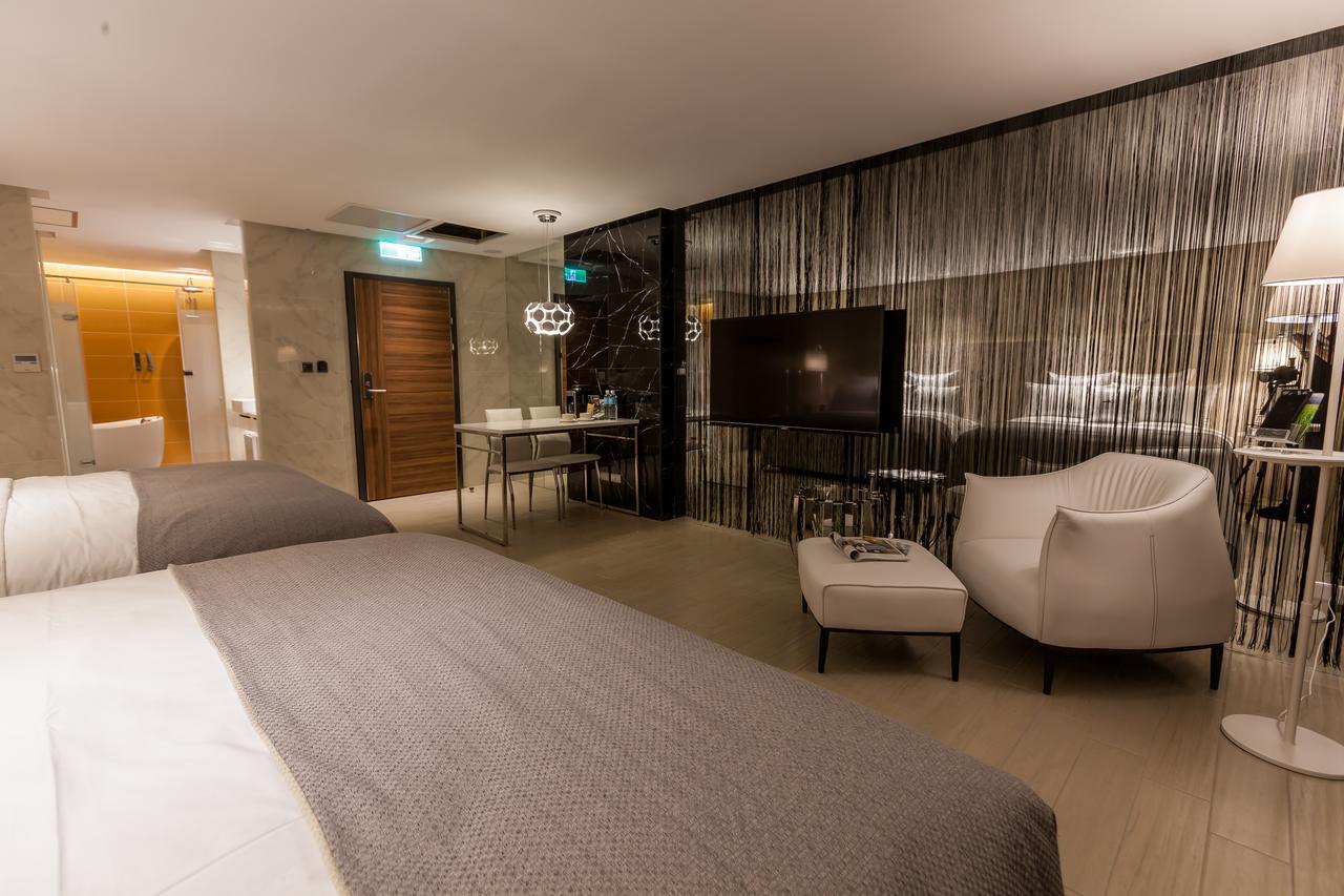 Six Star Motel-Taoyuan Extérieur photo