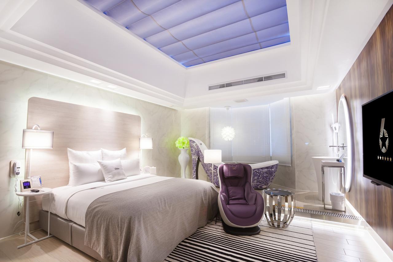 Six Star Motel-Taoyuan Extérieur photo
