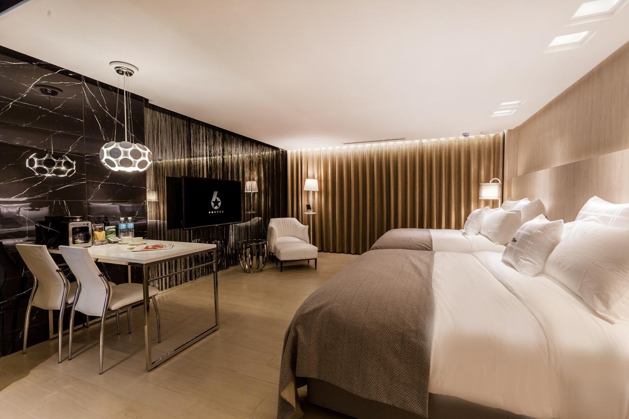Six Star Motel-Taoyuan Extérieur photo