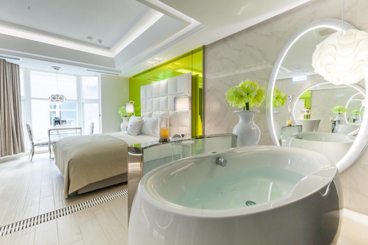 Six Star Motel-Taoyuan Extérieur photo